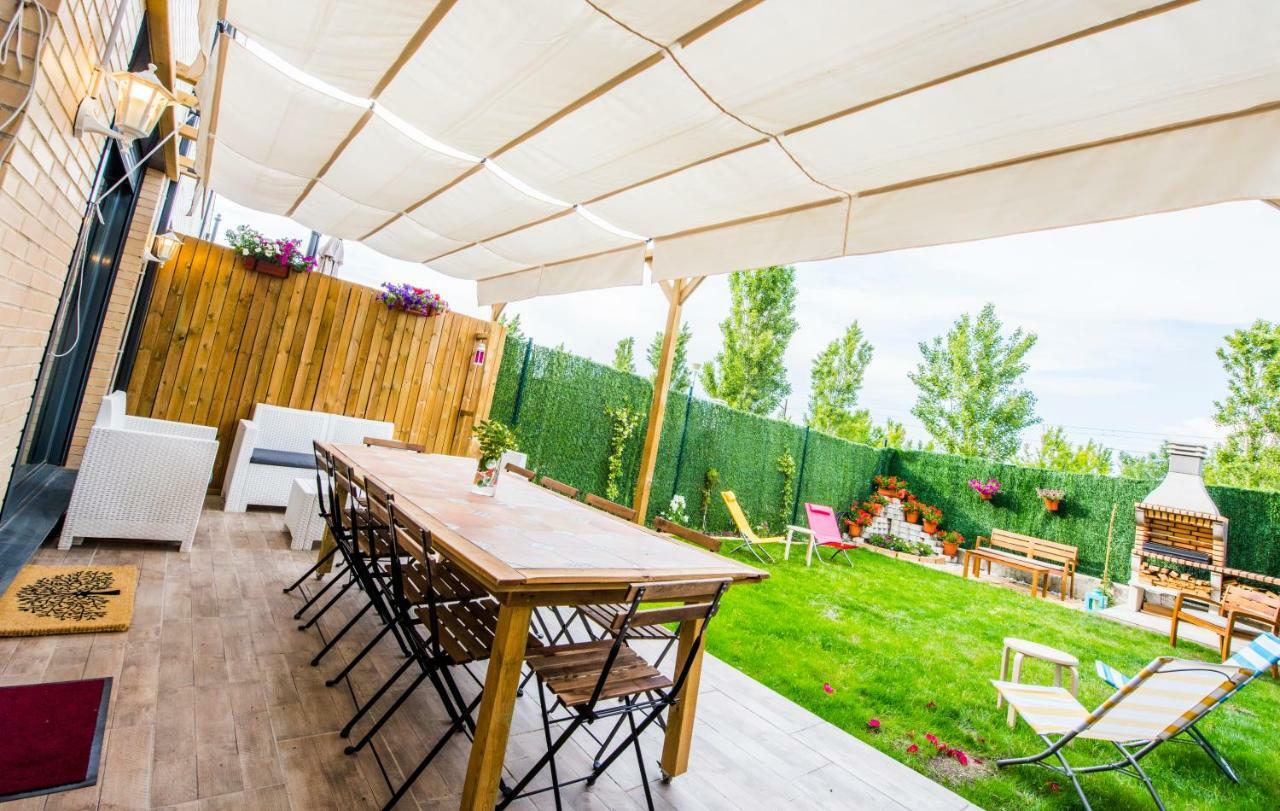 Casarosaenea Villa Olite Ngoại thất bức ảnh